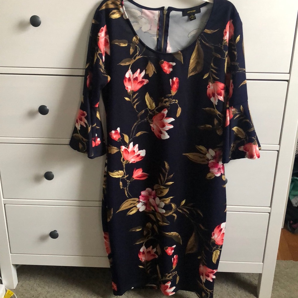3/4 sleeve floral dress form fitting